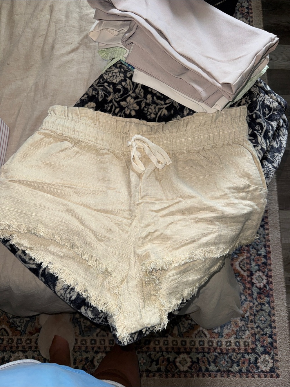 BDG Cream High-Waist Frayed Hem Shorts